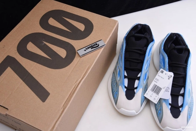 GLOW THE YEEZY G54850 ADIDAS 700 DARK IN V3 0905